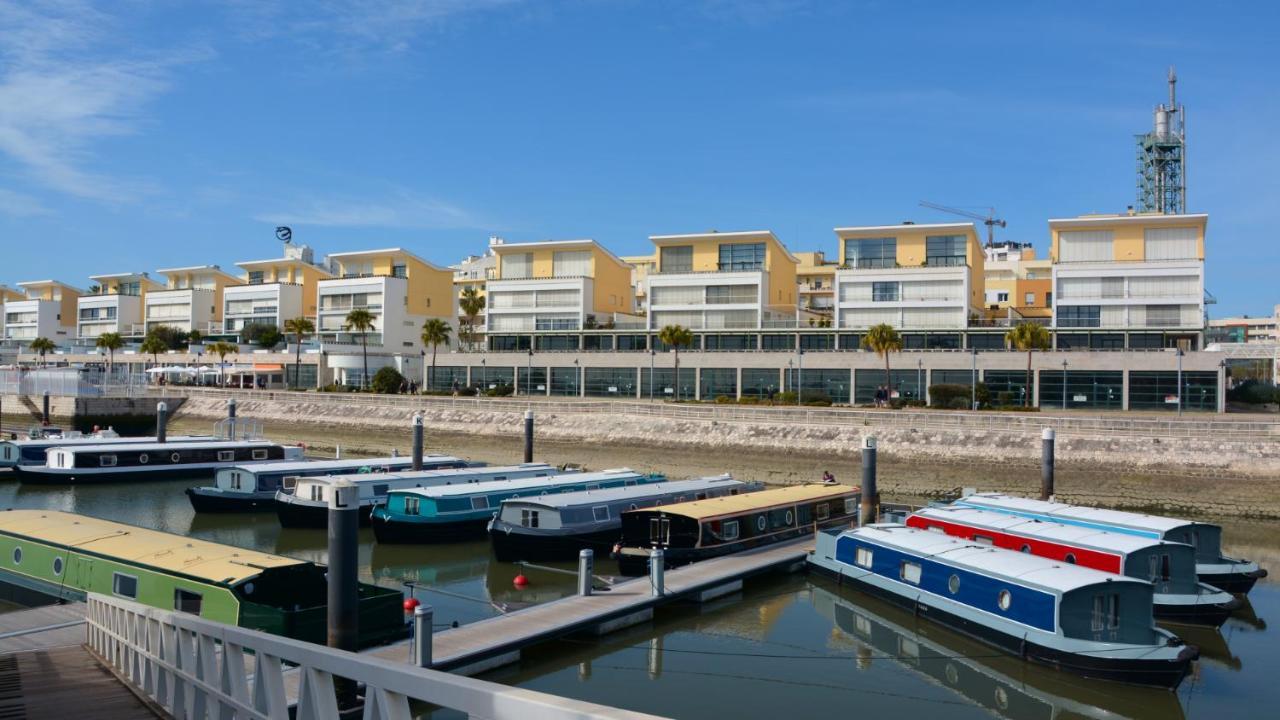 Tagus Marina Bådhotel Lisboa